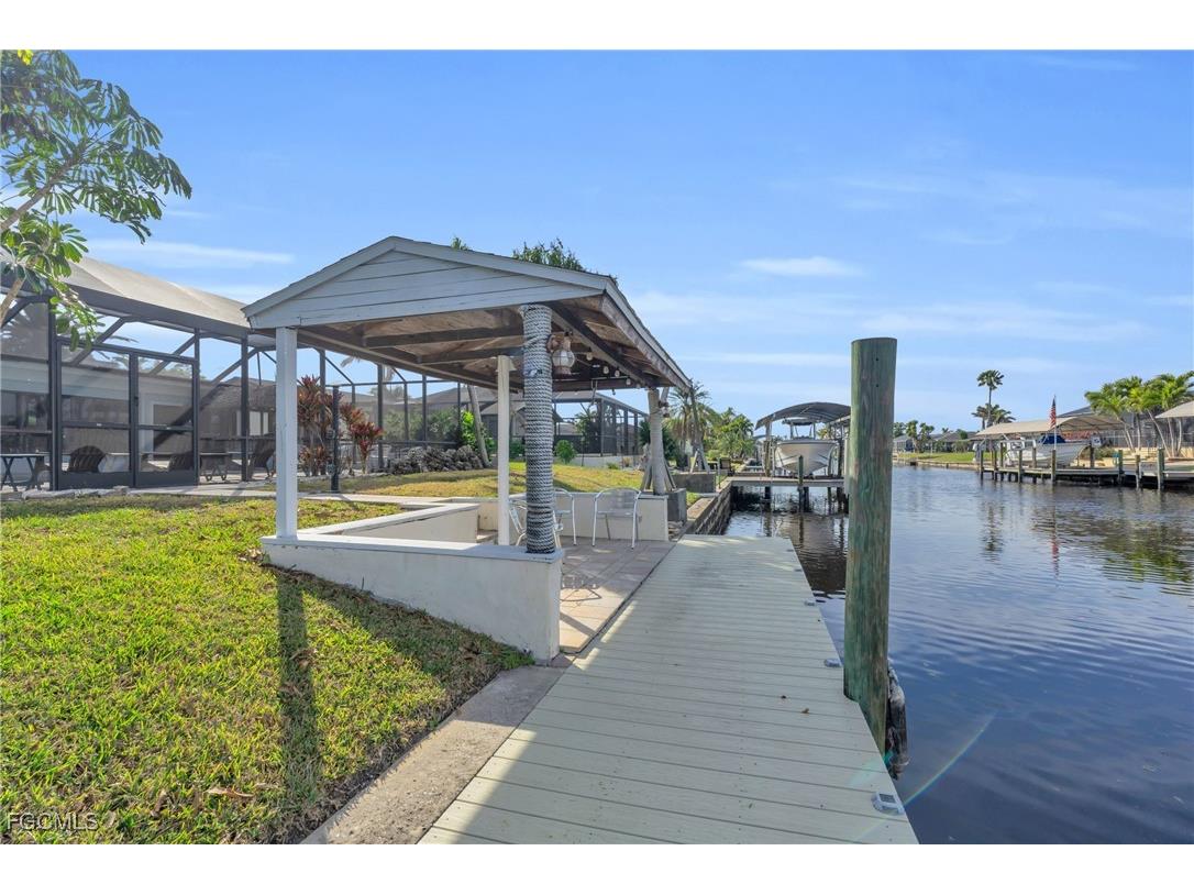 1443 Windsor Court Cape Coral FL 33904 2025004303 image48