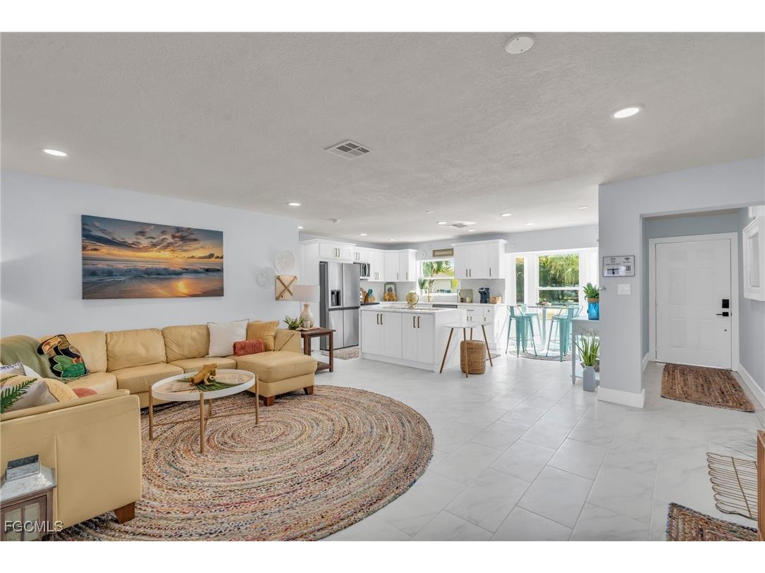 1443 Windsor Court Cape Coral FL 33904 2025004303 image5