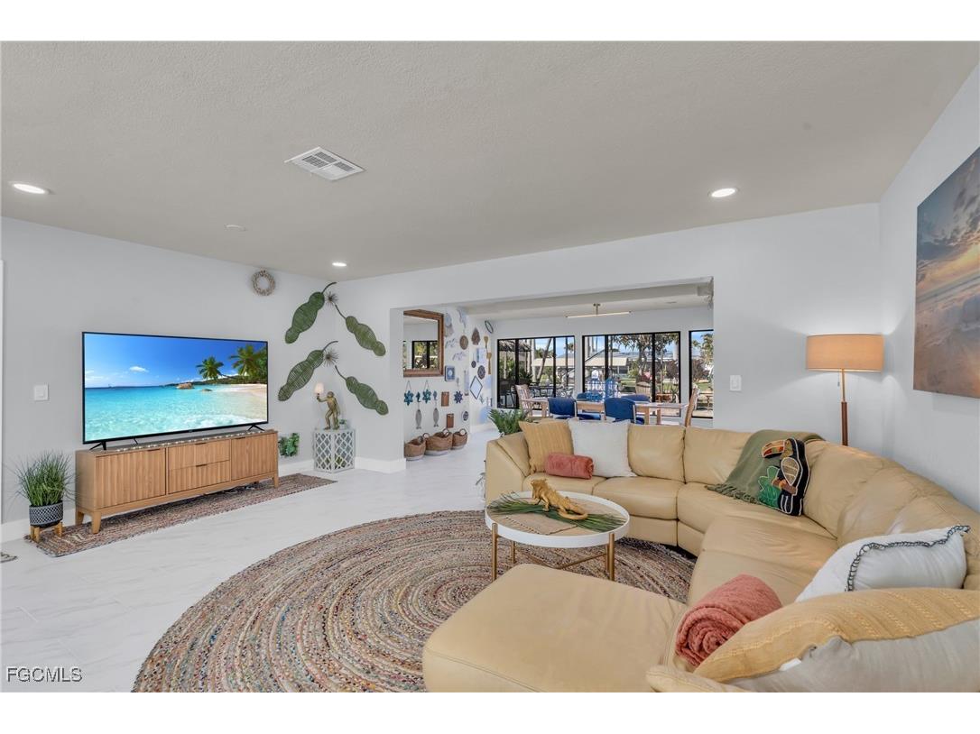 1443 Windsor Court Cape Coral FL 33904 2025004303 image6