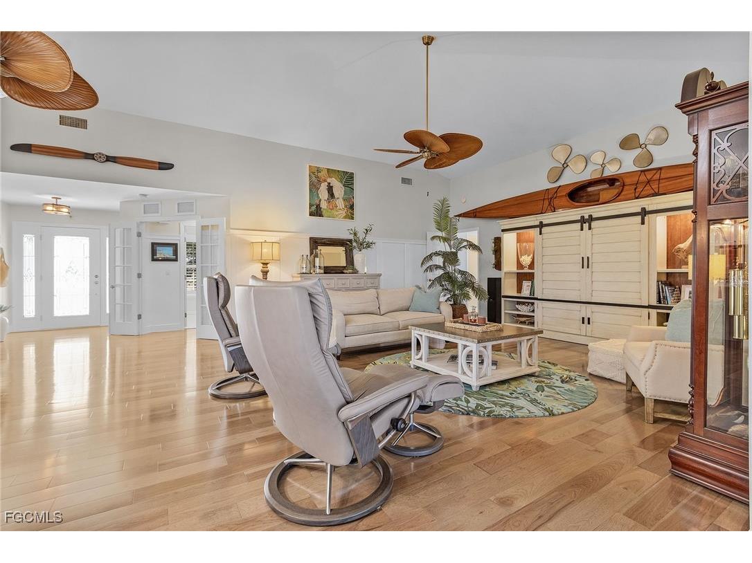 14432 Clubhouse Drive Bokeelia FL 33922 2025010965 image10