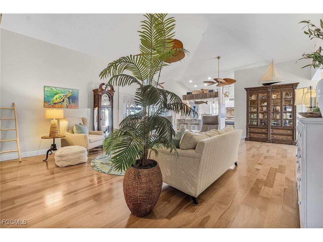 14432 Clubhouse Drive Bokeelia FL 33922 2025010965 image11