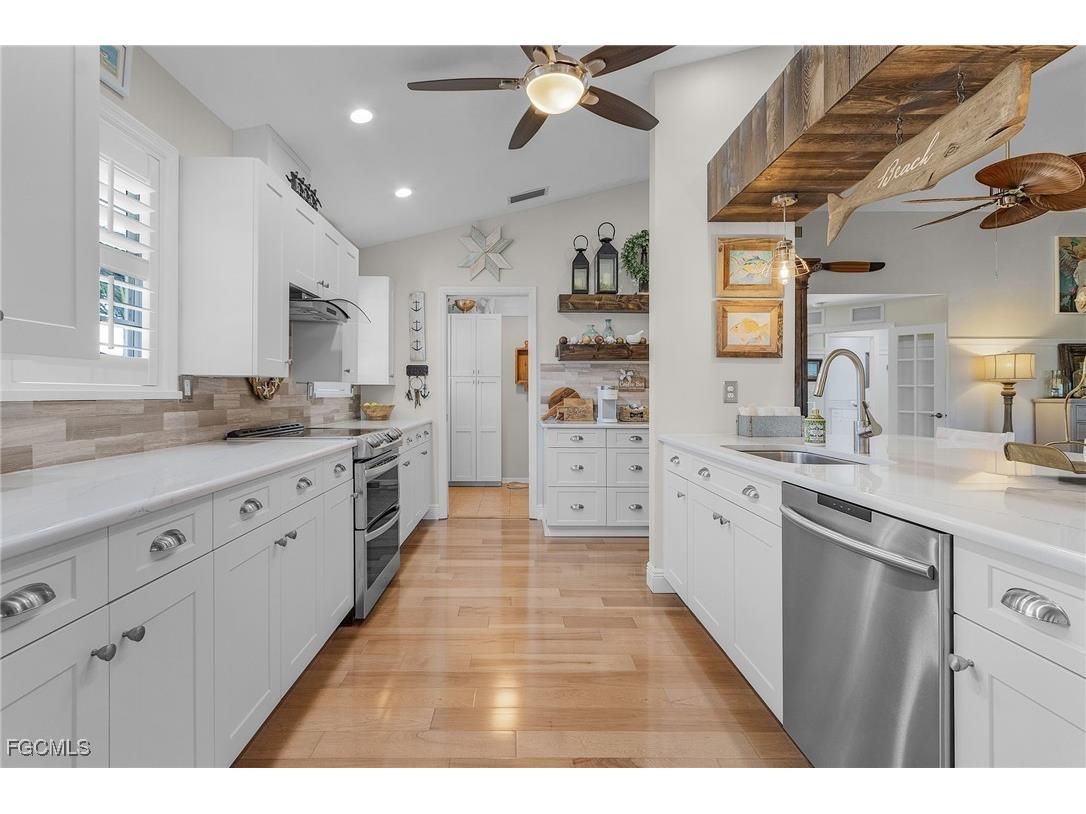 14432 Clubhouse Drive Bokeelia FL 33922 2025010965 image16