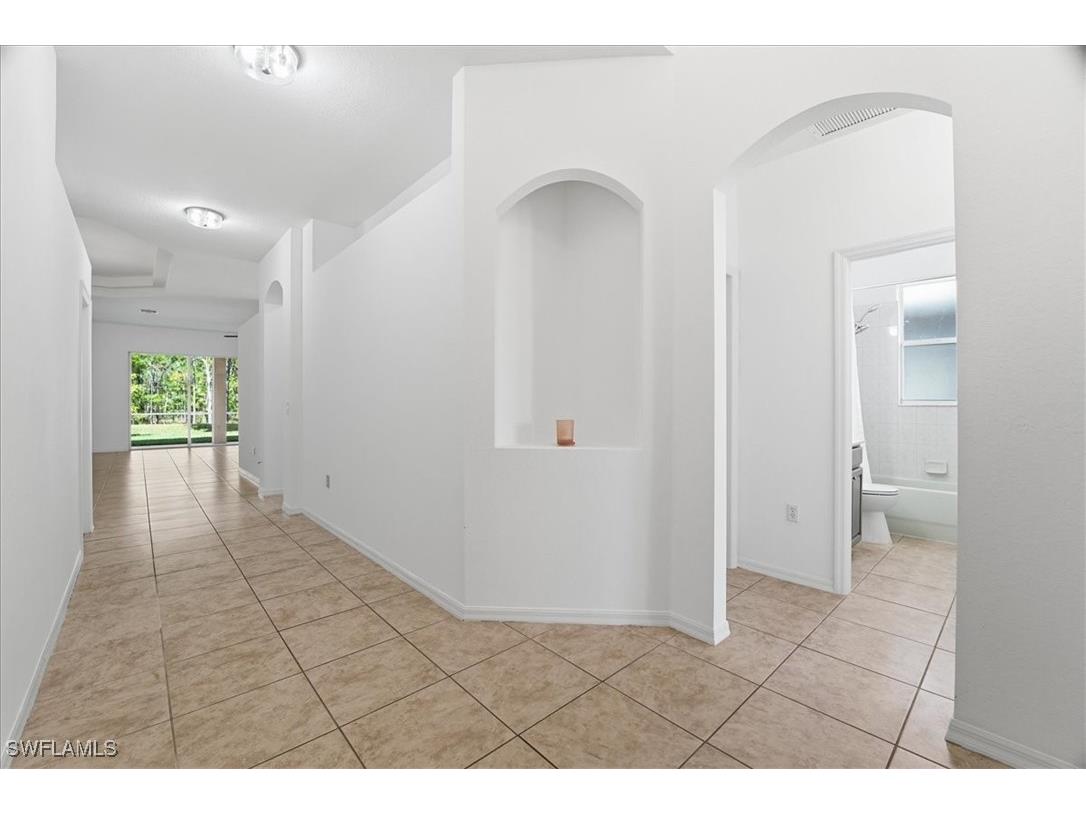 14439 Manchester Drive Naples FL 34114 225044900 image3