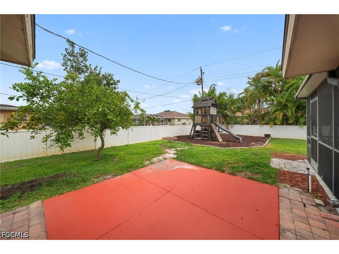 1444 Covington Circle W Fort Myers FL 33919 2026029061 image26