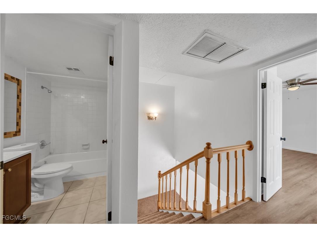 1444 Park Shore Circle #4 Fort Myers FL 33901 2025020260 image14