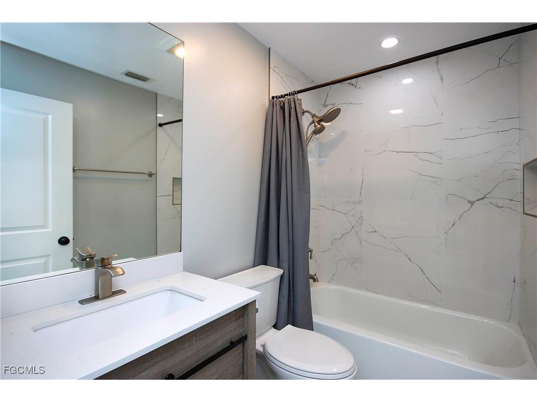 1444 Sandpiper Circle Sanibel FL 33957 2025016361 image11