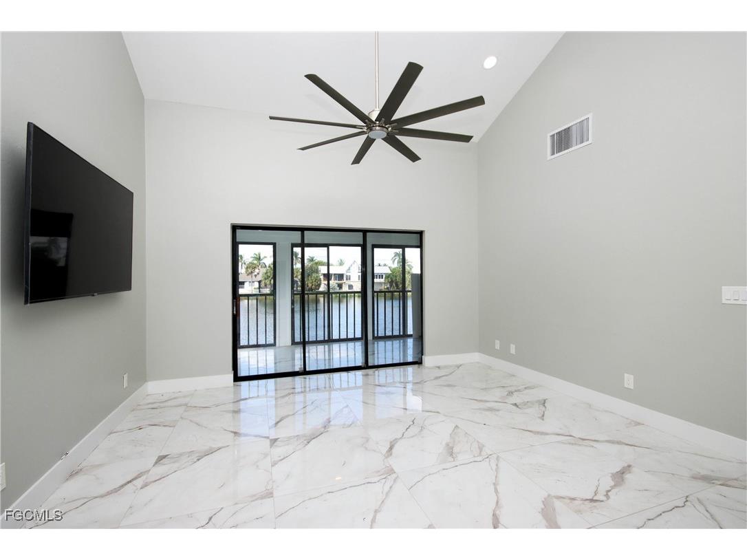 1444 Sandpiper Circle Sanibel FL 33957 2025016361 image5