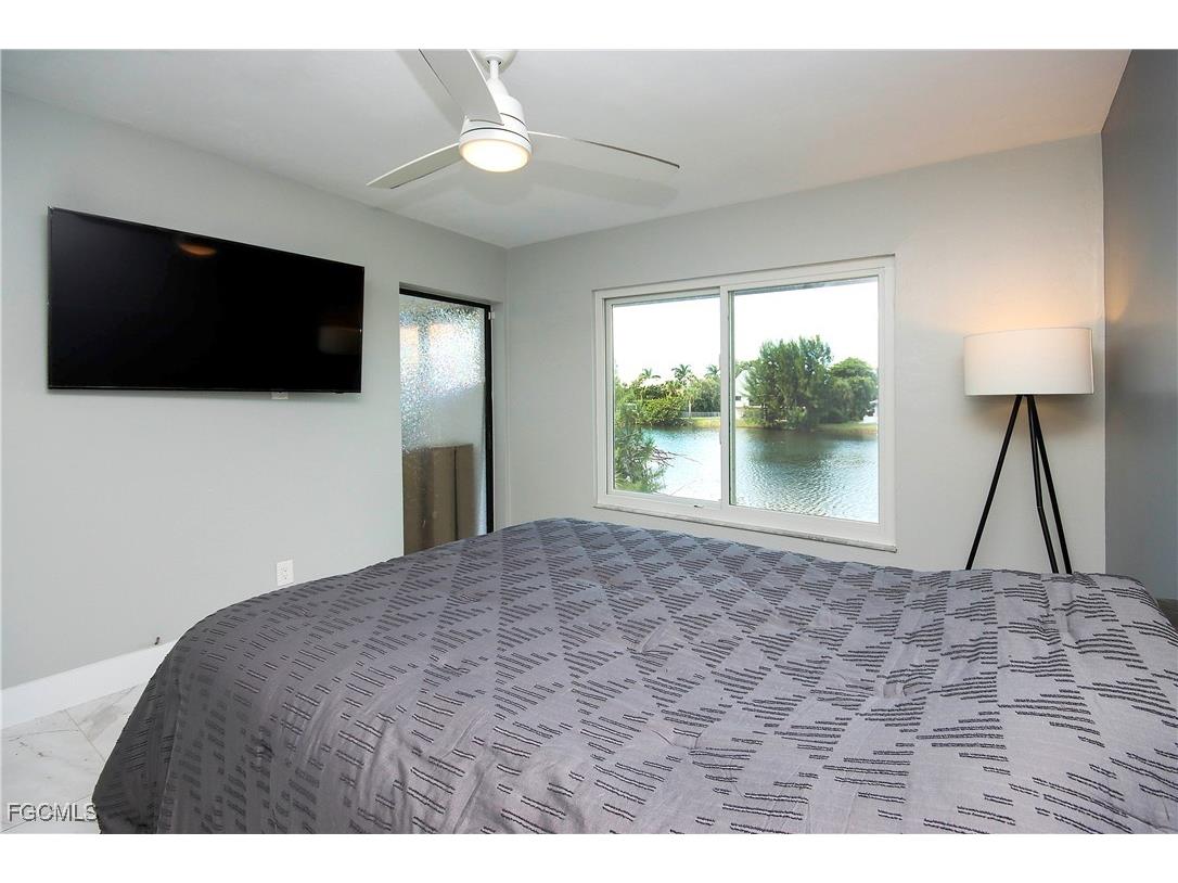 1444 Sandpiper Circle Sanibel FL 33957 2025016361 image7