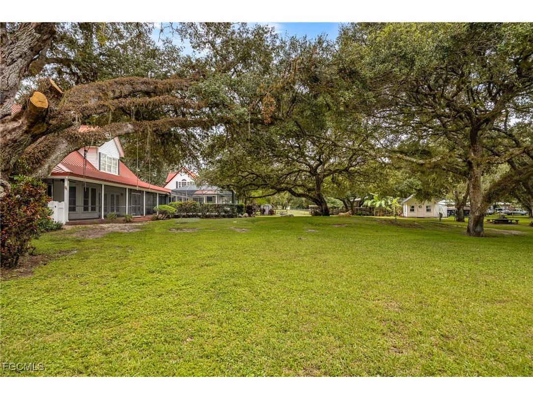 1444 Winchester Avenue E Labelle FL 33935 2025009608 image26