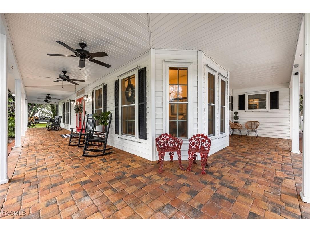 1444 Winchester Avenue E Labelle FL 33935 2025009608 image7