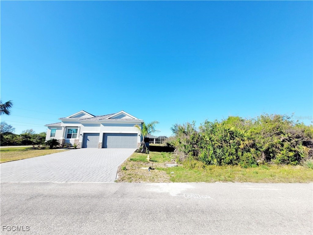 14442 Amestoy Avenue Port Charlotte FL 33981 2025007324 image3