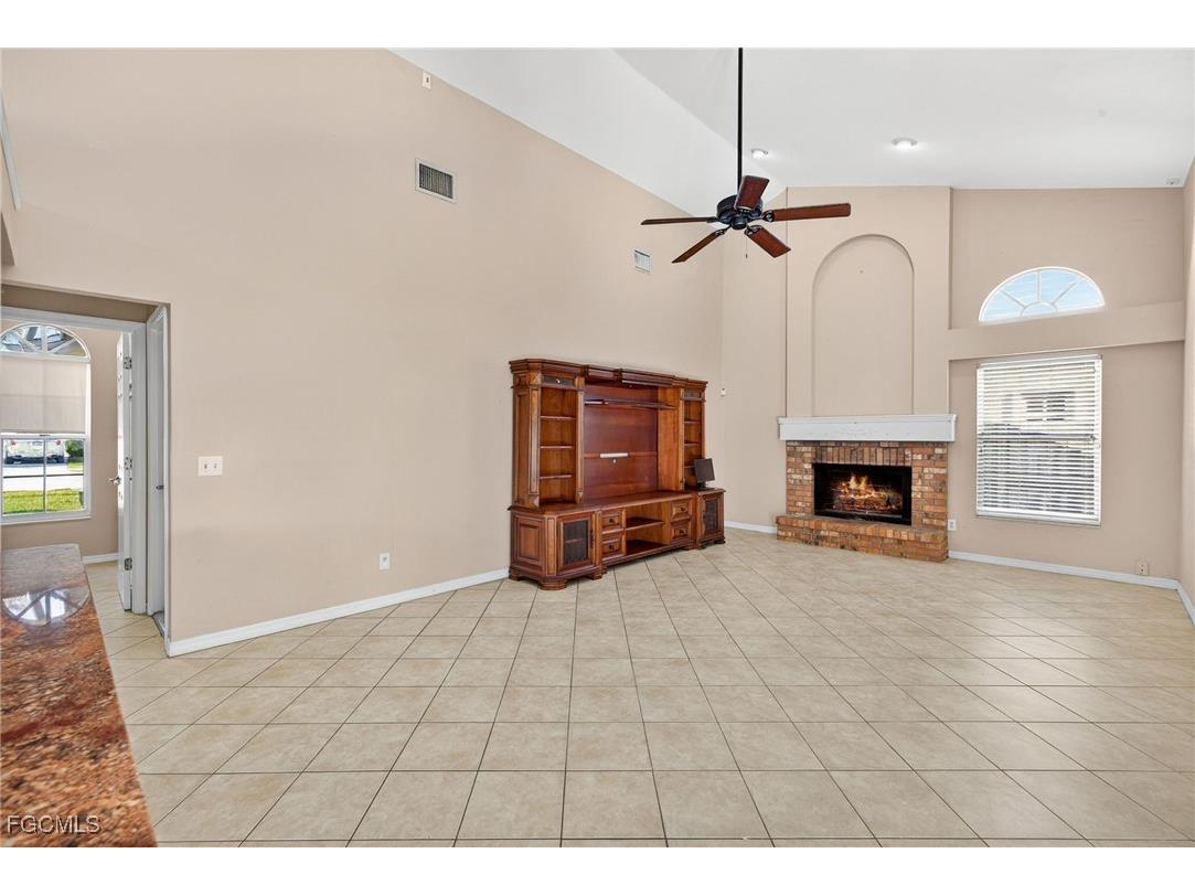 1445 Argyle Drive Fort Myers FL 33919 2025021136 image10