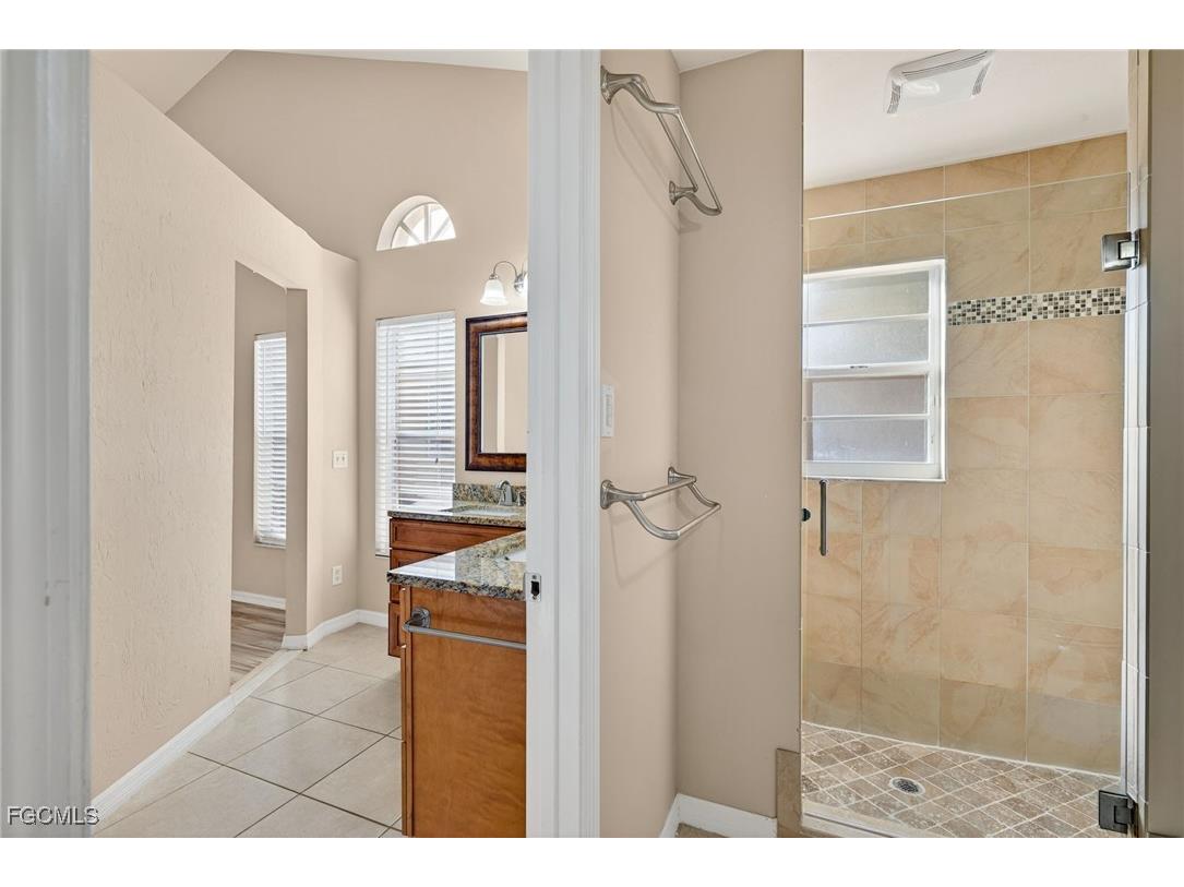 1445 Argyle Drive Fort Myers FL 33919 2025021136 image22