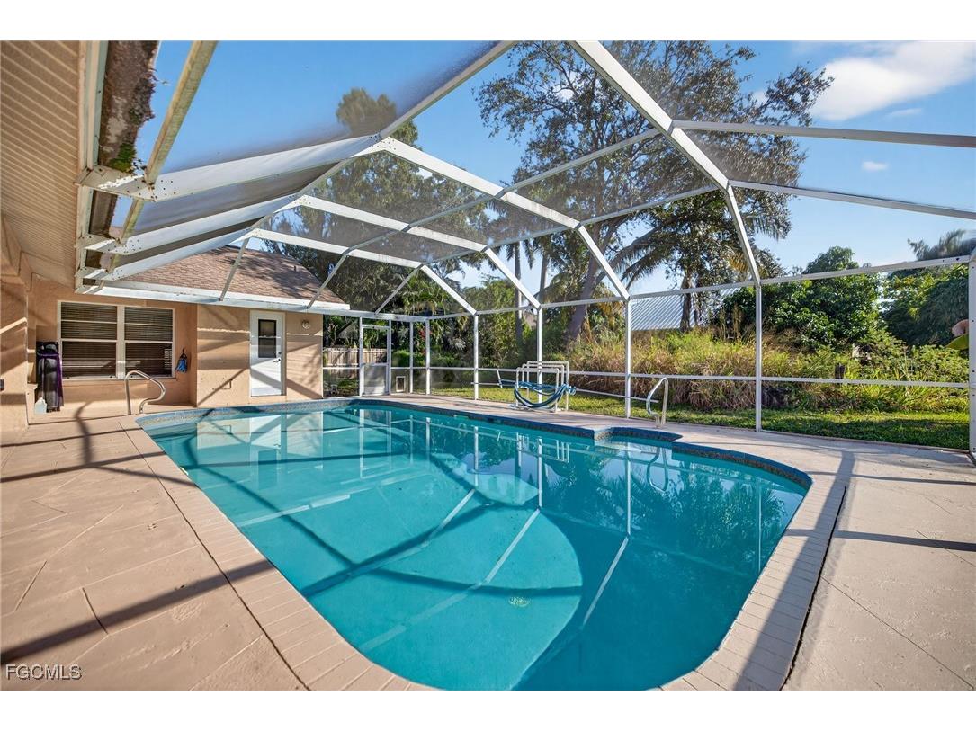 1445 Argyle Drive Fort Myers FL 33919 2025021136 image29
