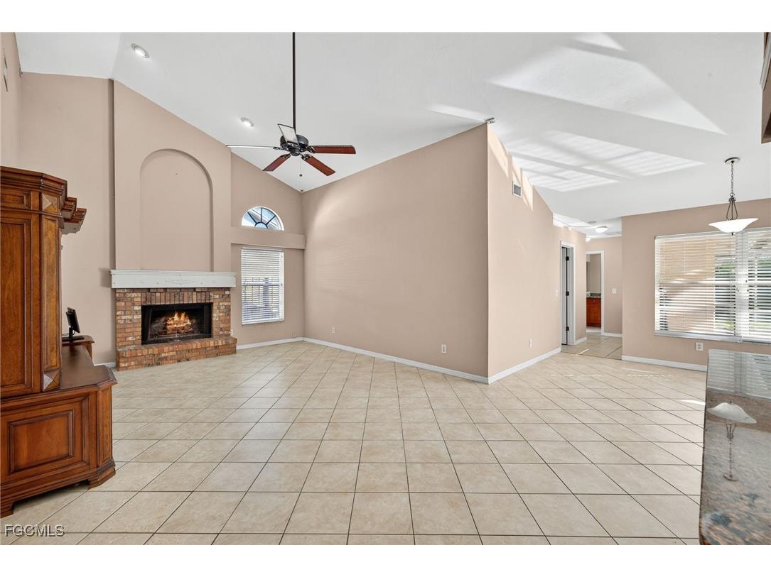 1445 Argyle Drive Fort Myers FL 33919 2025021136 image9