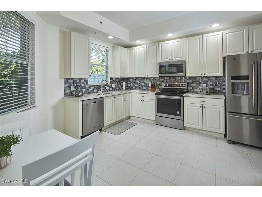 1445 Mariposa Circle #102 Naples FL 34105 225006295 image1