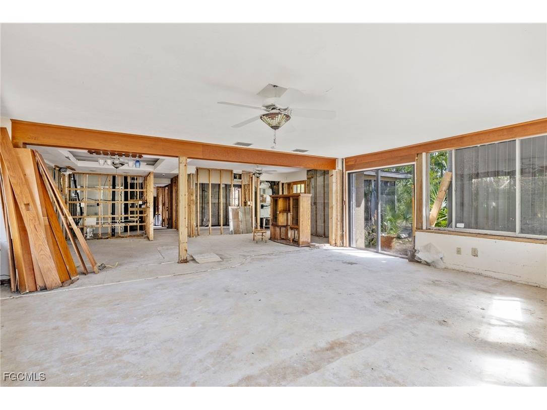 1446 & 1444 Periwinkle Way Sanibel FL 33957 2025007032 image17