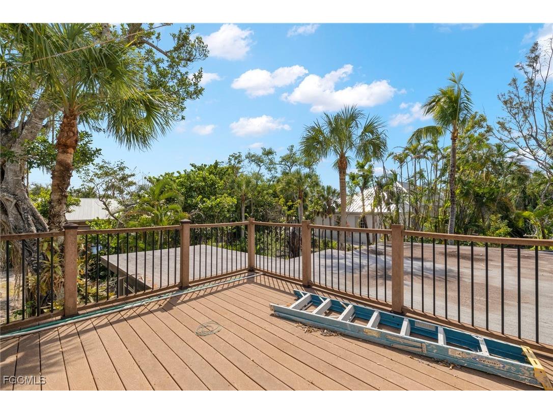 1446 & 1444 Periwinkle Way Sanibel FL 33957 2025007032 image19