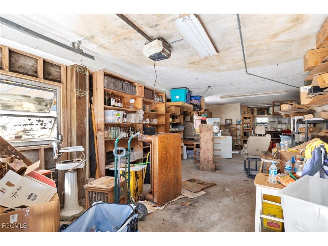 1446 & 1444 Periwinkle Way Sanibel FL 33957 2025007032 image20