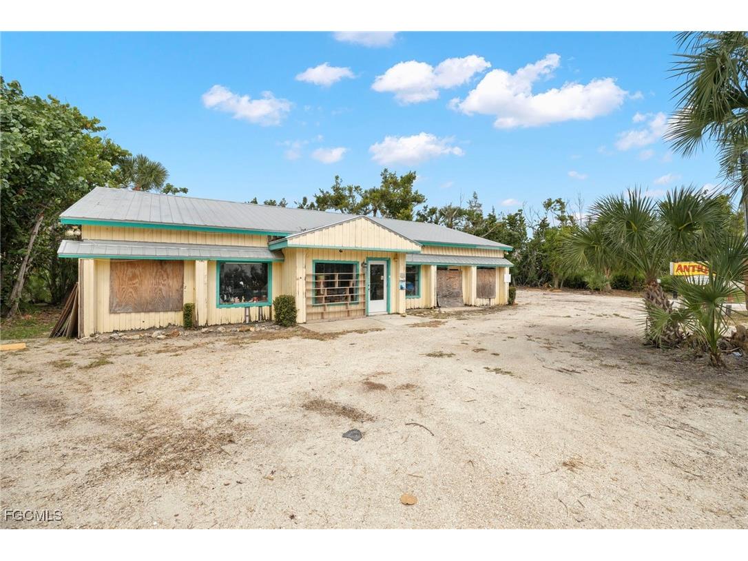 1446 & 1444 Periwinkle Way Sanibel FL 33957 2025007032 image3