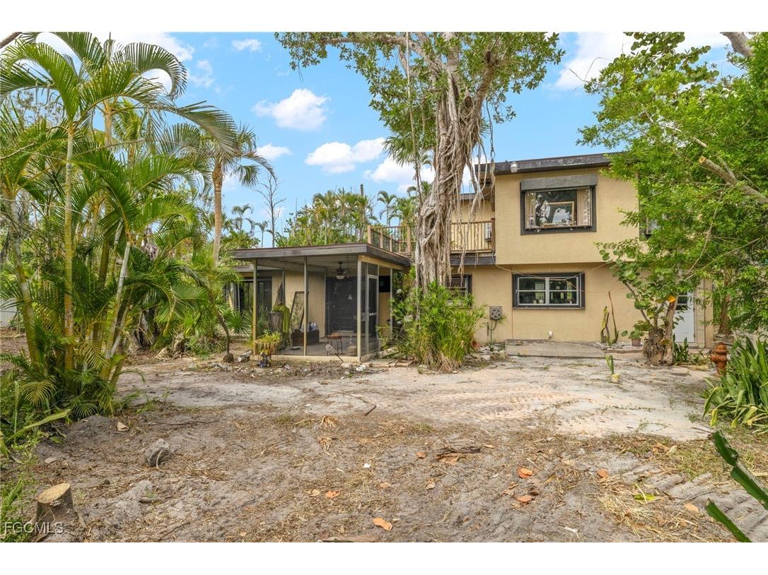 1446 & 1444 Periwinkle Way Sanibel FL 33957 2025007032 image5