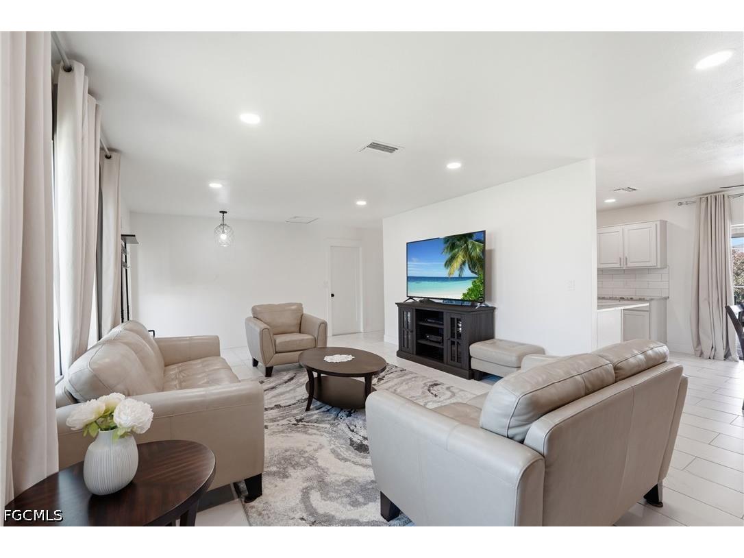 1446 SE 13th Street Cape Coral FL 33990 2026026190 image7