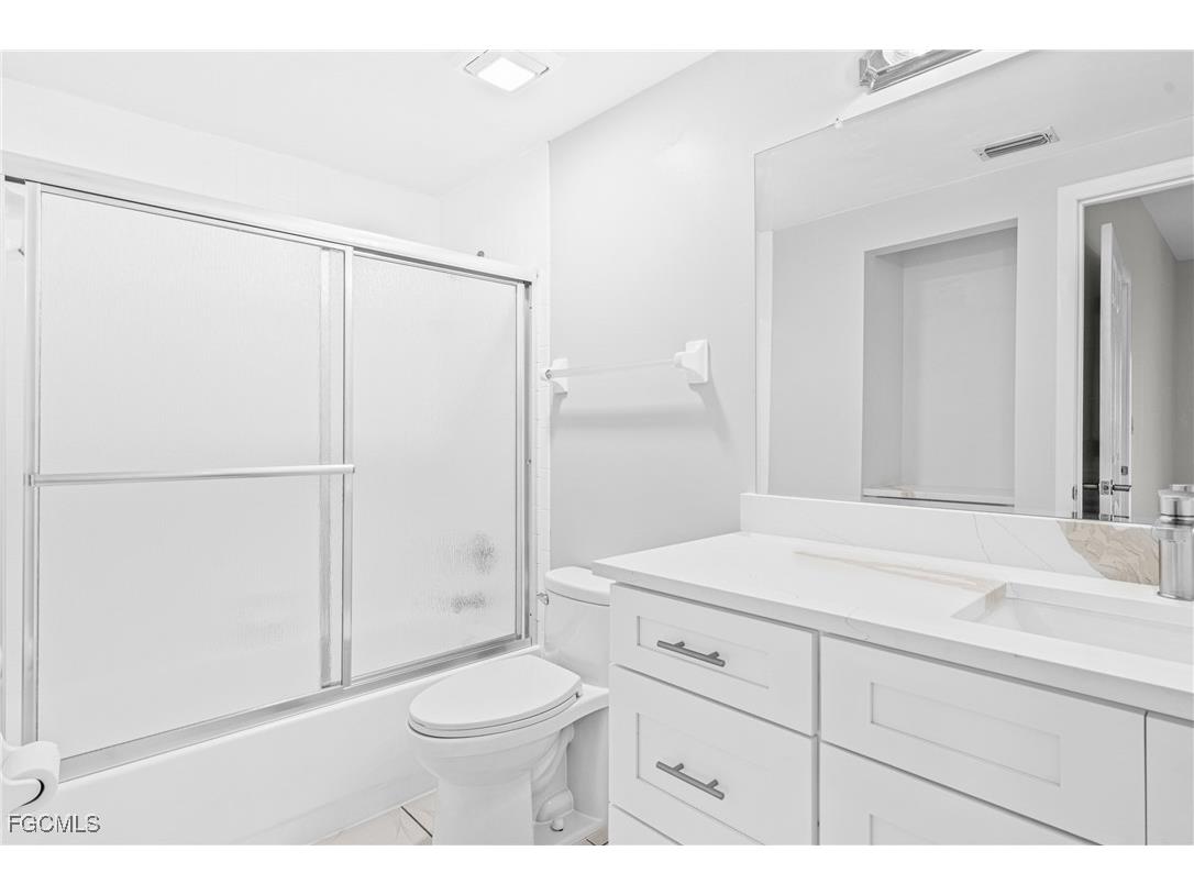 14461 Summerlin Trace Court #3 Fort Myers FL 33919 2025026429 image35