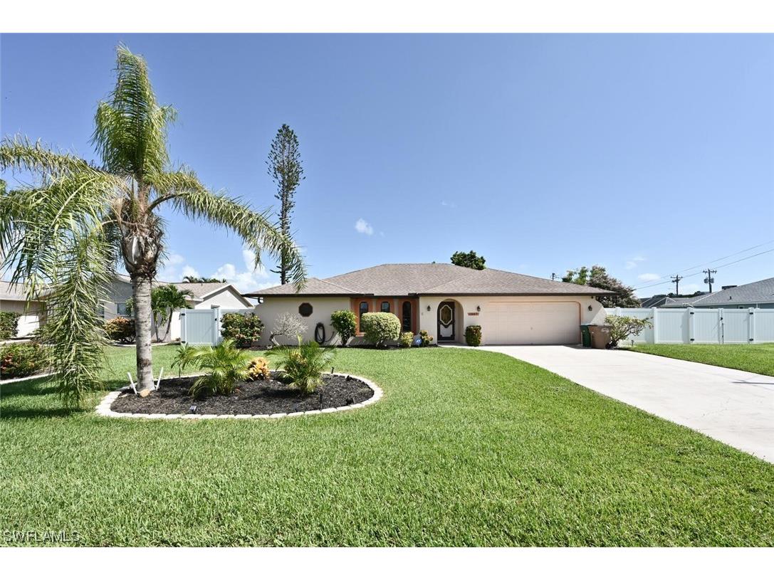 1447 SE 15th Terrace Cape Coral FL 33990 223057649 image1