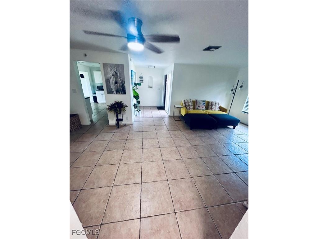  Fort Myers FL 33919 2025012949 image5