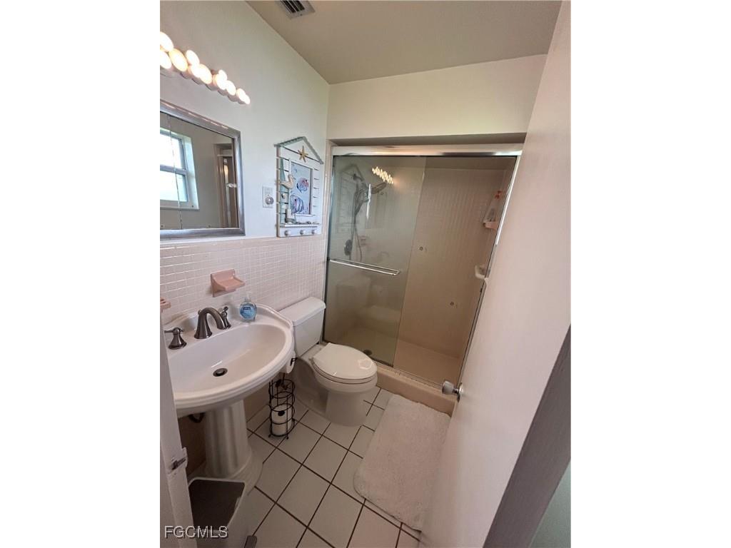  Fort Myers FL 33919 2025012949 image9