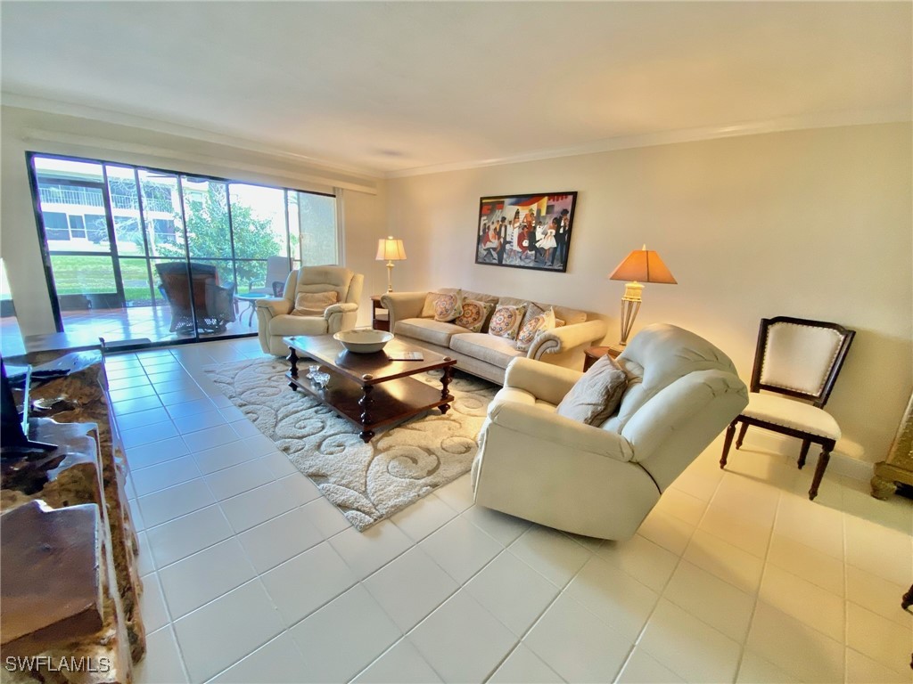 145 Cypress Way E #A Naples FL 34110 225047695 image10