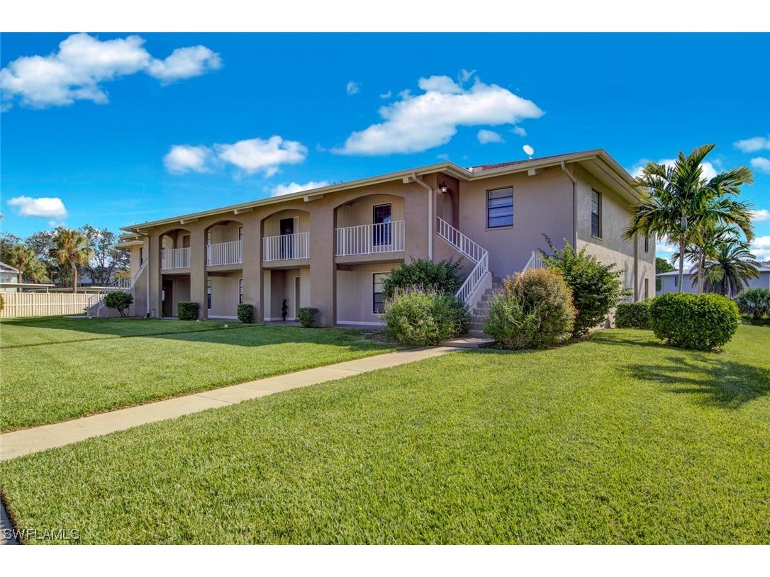 145 Cypress Way E #D-4 Naples FL 34110 223043655 image1