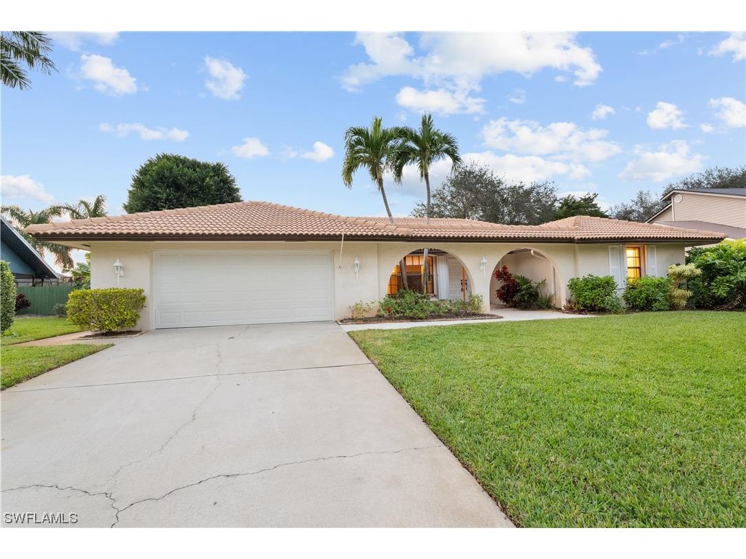 145 Forestwood Drive Naples FL 34110 224012164 image1