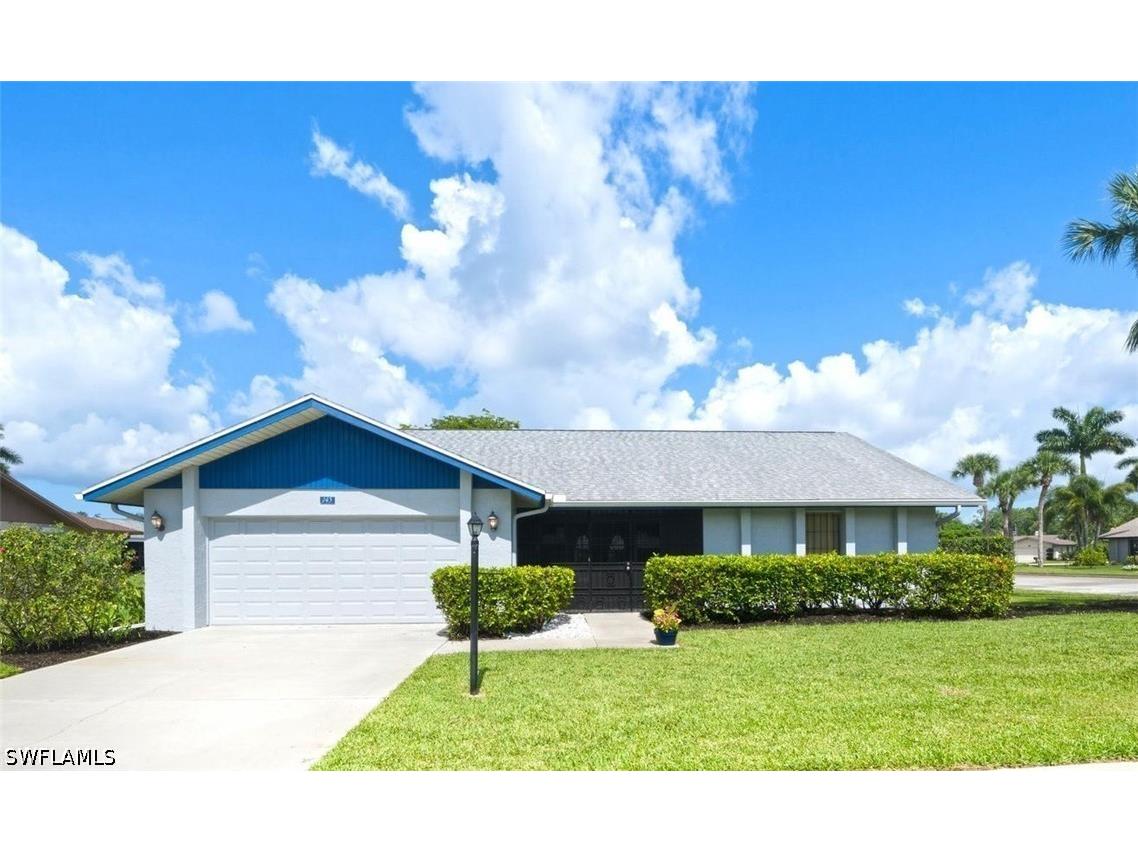 145 Marseille Drive Naples FL 34112 226023264 image1