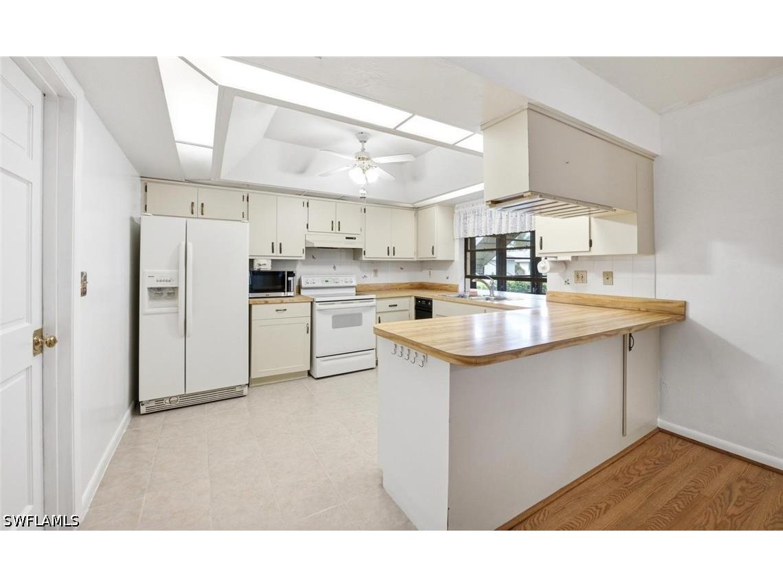 145 Marseille Drive Naples FL 34112 226023264 image8