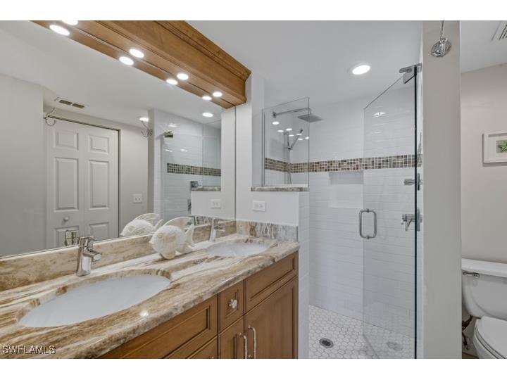 145 Robin Hood Circle #104 Naples FL 34104 225070706 image24