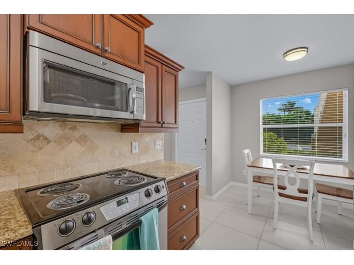 145 Robin Hood Circle #104 Naples FL 34104 225070706 image6