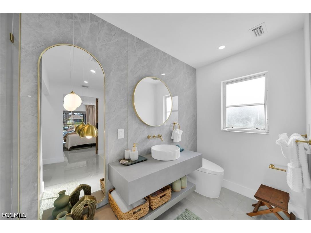145 SE 17th Street Cape Coral FL 33990 2026015598 image13
