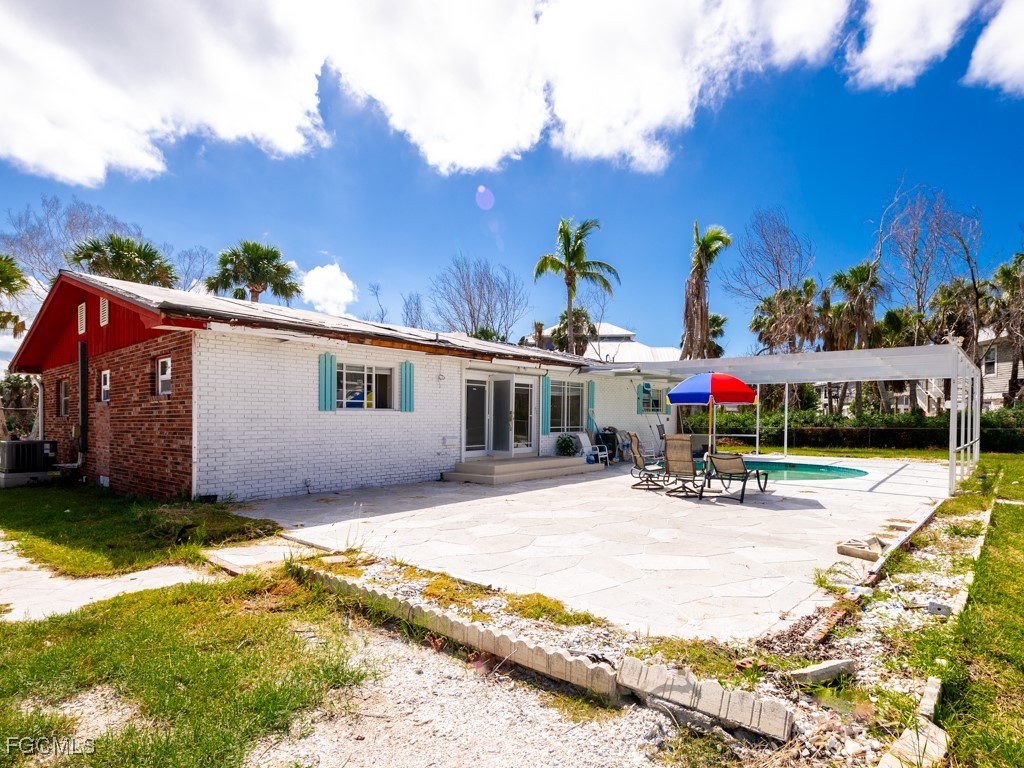 1450-1460 Court Place Sanibel FL 33957 2025013186 image10