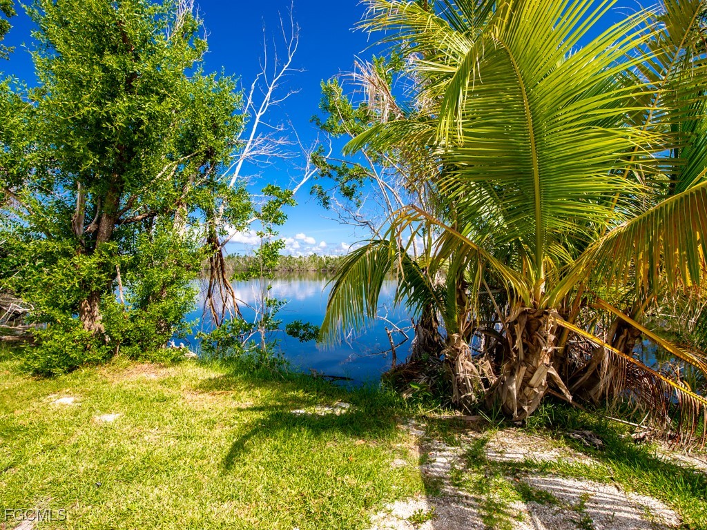 1450-1460 Court Place Sanibel FL 33957 2025013186 image23