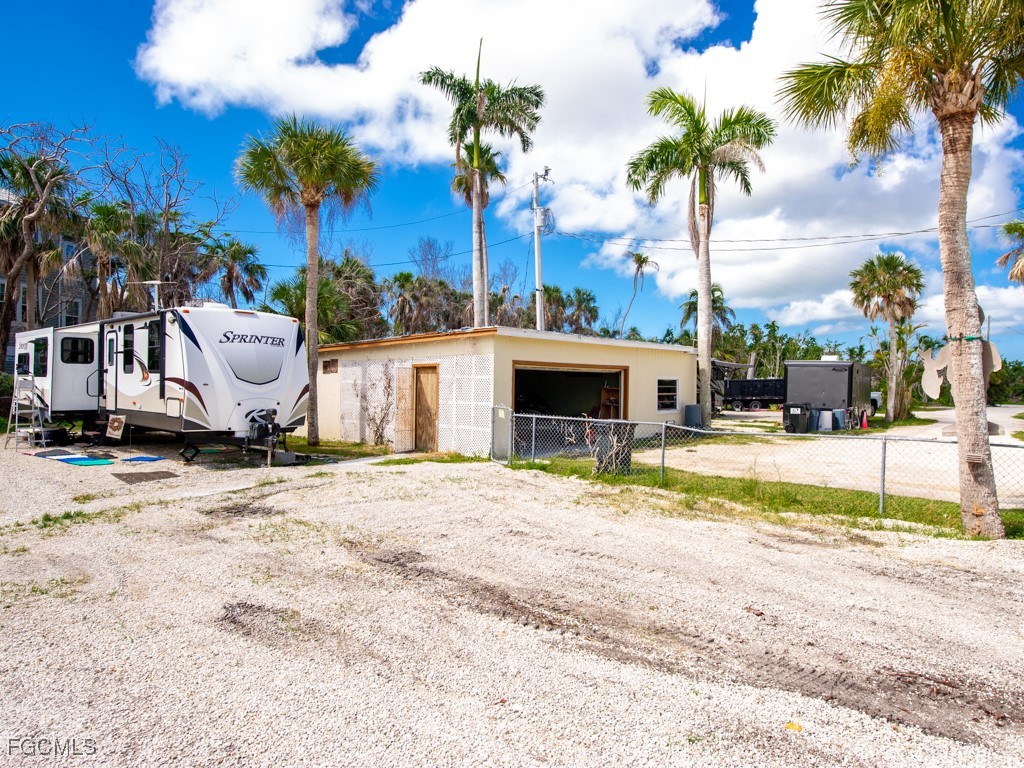 1450-1460 Court Place Sanibel FL 33957 2025013186 image27