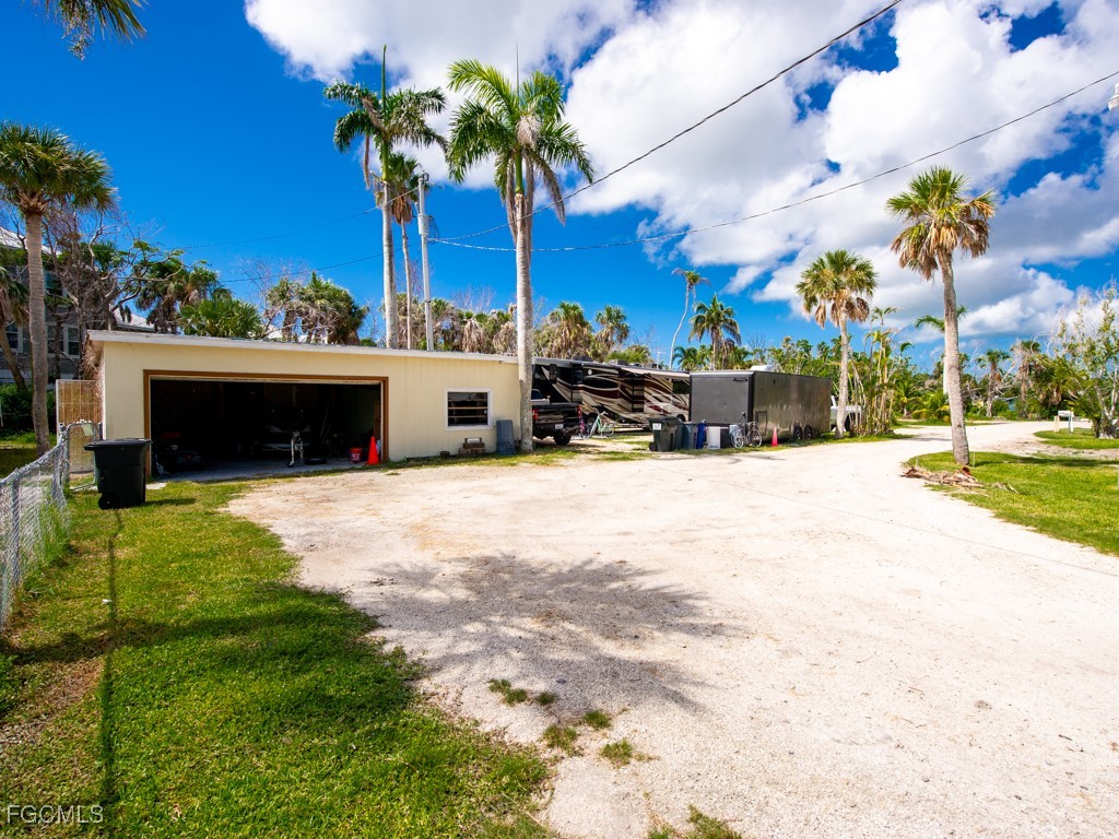 1450-1460 Court Place Sanibel FL 33957 2025013186 image28