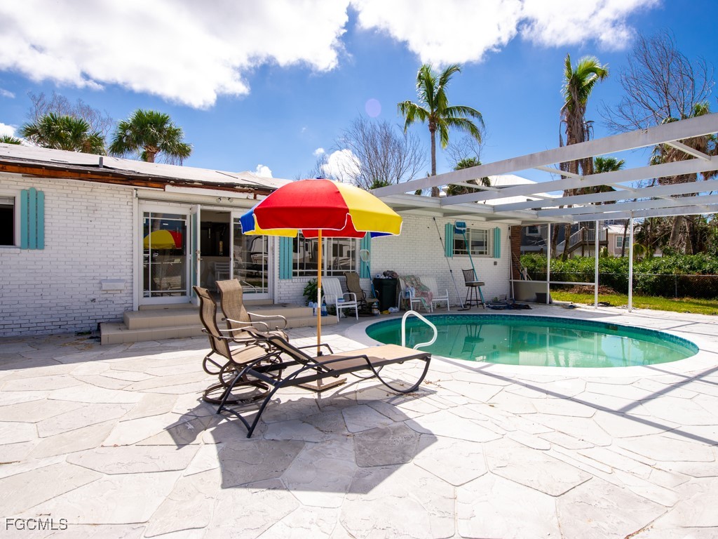 1450-1460 Court Place Sanibel FL 33957 2025013186 image8