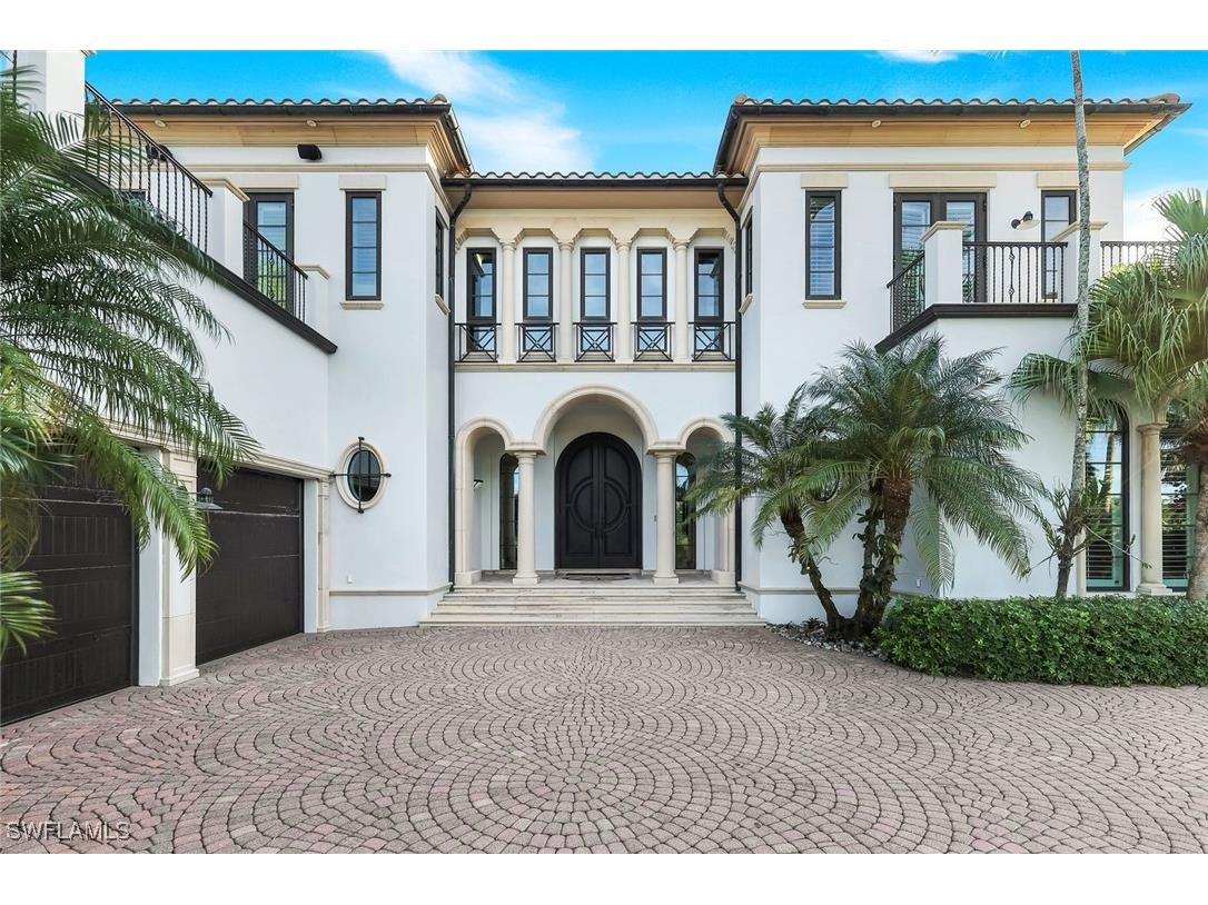 1450 Gulfstar Drive S Naples FL 34112 225077785 image2