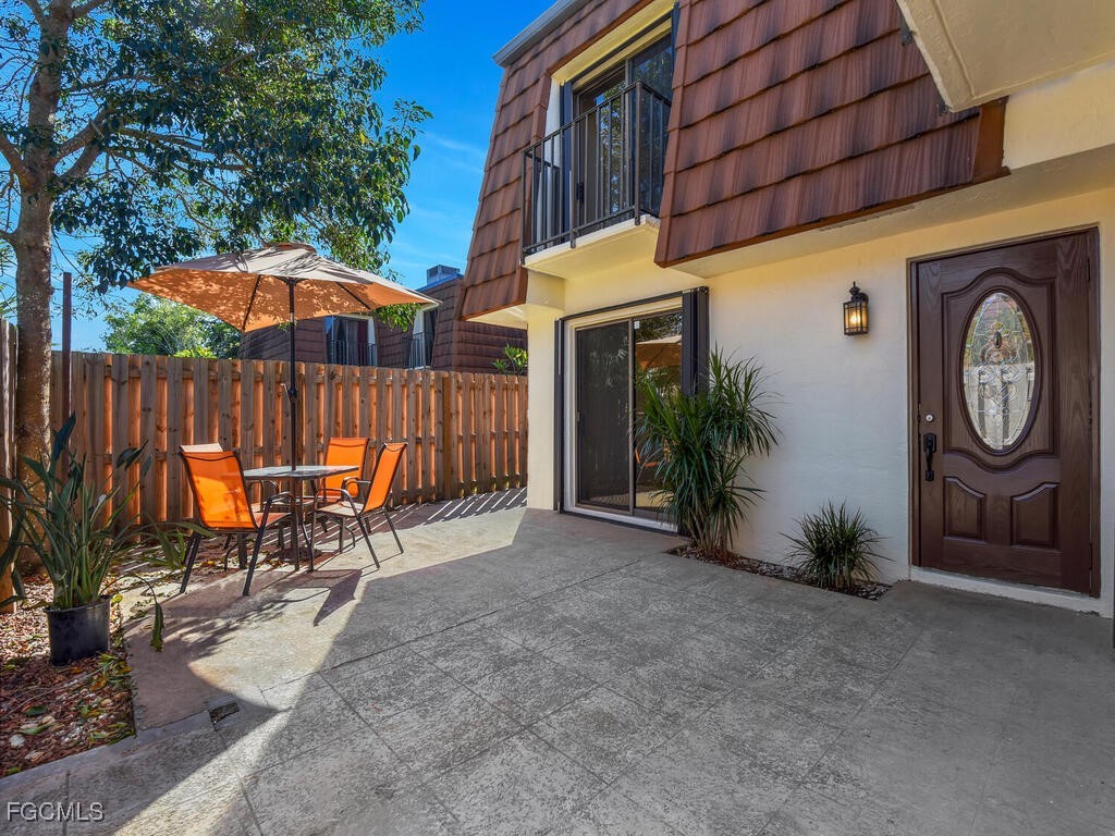 1450 Park Shore Circle #3 Fort Myers FL 33901 2025017698 image1