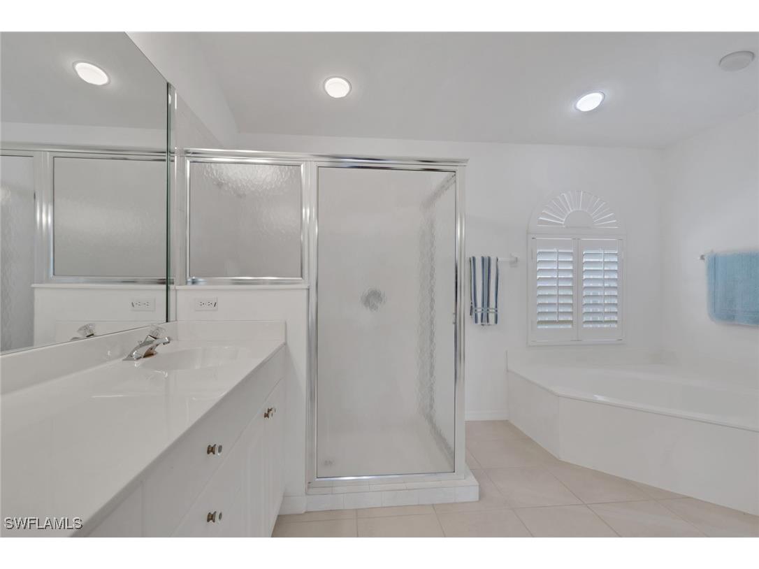 1450 Vintage Lane Naples FL 34104 225085011 image20