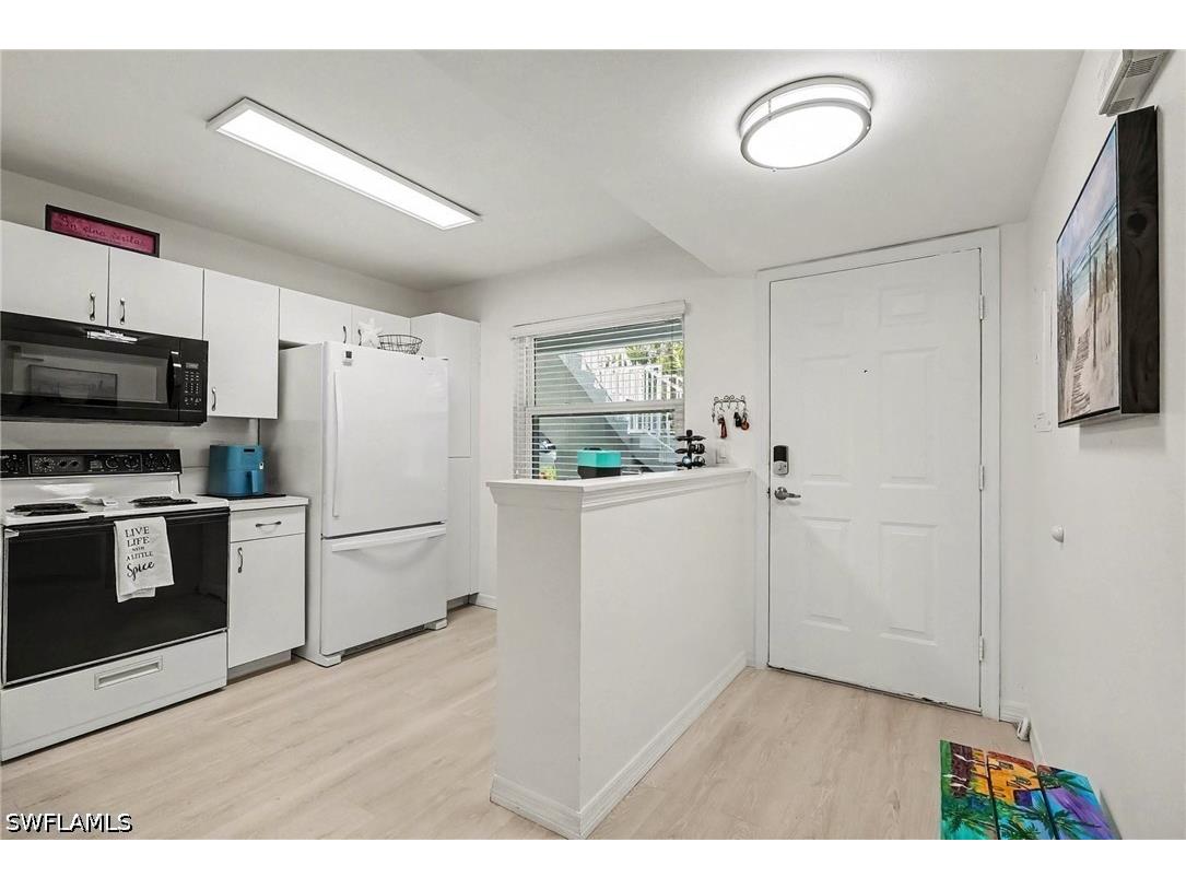 14501 Lakewood Trace Court #103 Fort Myers FL 33919 226014978 image2