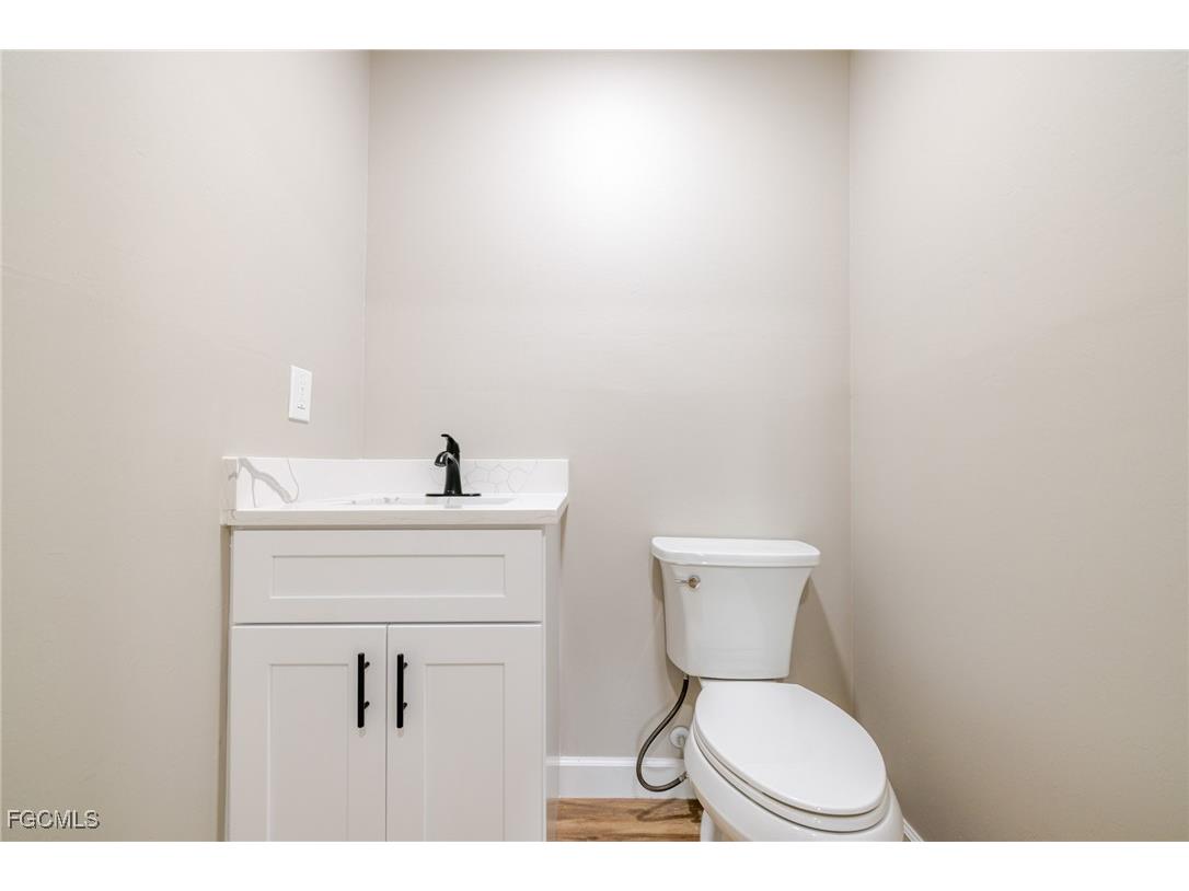 14502 Riverside Drive Fort Myers FL 33905 2025019963 image16