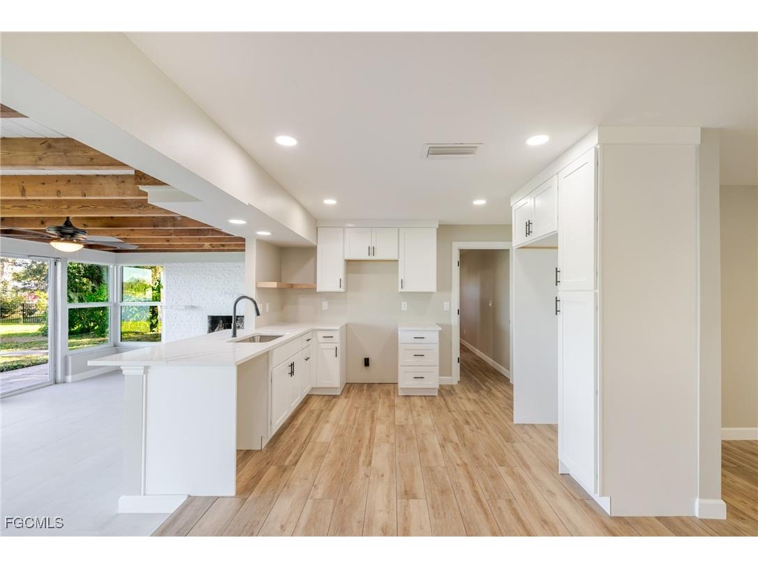 14502 Riverside Drive Fort Myers FL 33905 2025019963 image8