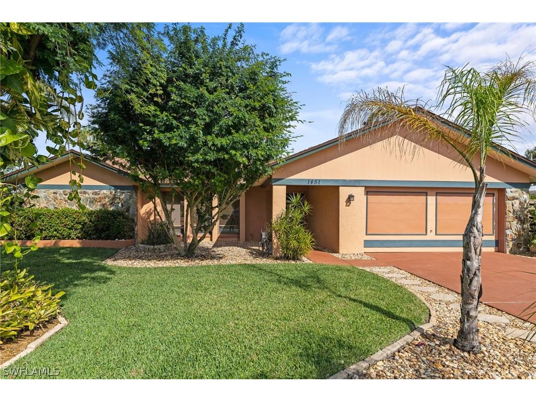 1451 Dubonnet Court Fort Myers FL 33919 223008513 image1